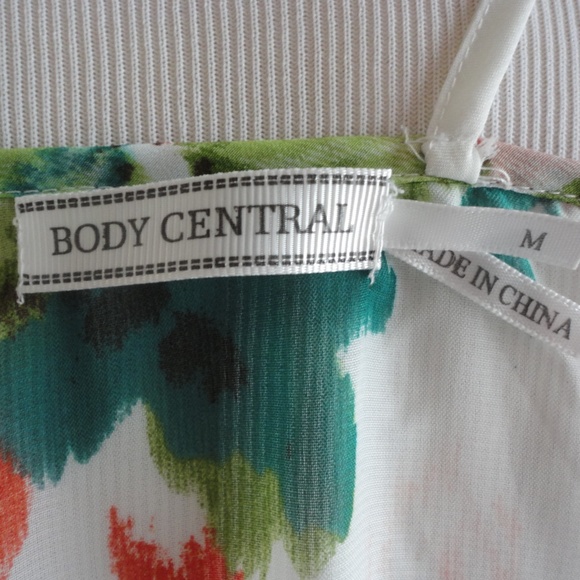 BLOUSE CAMISOLE Floral BODY CENTRAL Women's Medium - Picture 6 of 8